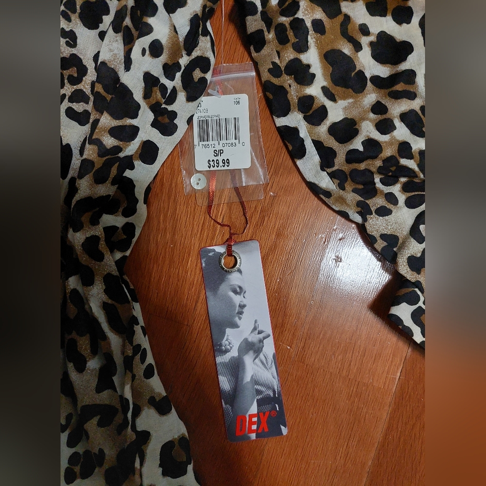 New Dex Women's Leopard Blouse Size S/P - Picture 8 of 9
